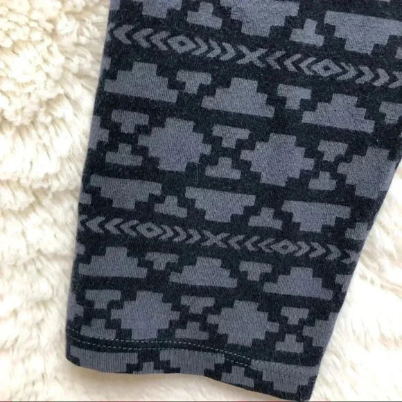 PINK By Victoria’s Secret Grey & Black Leggings SM - Picture 11 of 15